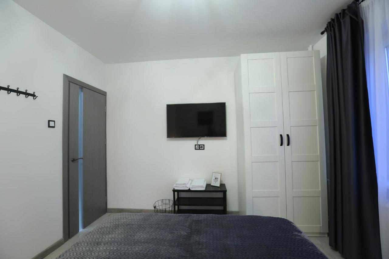 Comfy 2 Room Apartment - Free Parking - 350Mbps Wifi - Netflix Kaunas Exterior photo